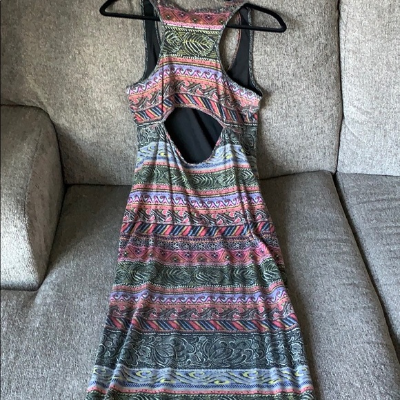 Gorgeous Patterned Maxi Racerback Dress w/ Keyhole - Picture 3 of 4